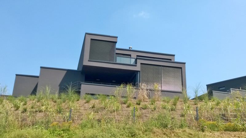 Haus am Phoenixsee - etwas gruselig, wie ich finde so ganz in schwarz